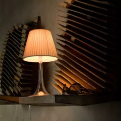 Flos Miss K T Table Lamp, Silver -Tafellampen Verkoopwinkel flos miss k t table lamp silver 12 2