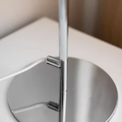 Globen Lighting Icon 25 Tafellamp, Chroom -Tafellampen Verkoopwinkel globen lighting icon 25 tafellamp chroom 2