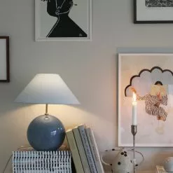 Globen Lighting Iris 35 Tafellamp, Dove Blue 8 Globen Lighting Iris 35 Tafellamp, Dove Blue -Tafellampen Verkoopwinkel globen lighting iris 35 tafellamp 9