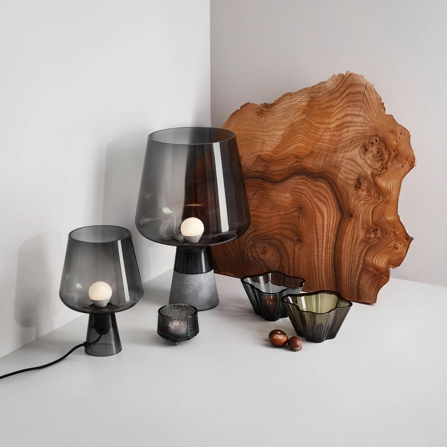 Iittala Leimu Table Lamp 24 Cm, Grey 5 Iittala Leimu Table Lamp 24 Cm, Grey - Afbeelding 3