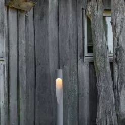 Louis Poulsen Flindt Garden Bolderlamp Lang Aluminium Grondpen Zonder Adapter, 2700K -Tafellampen Verkoopwinkel louis poulsen flindt garden bolderlamp lang aluminium grondpen zonder adapter 3