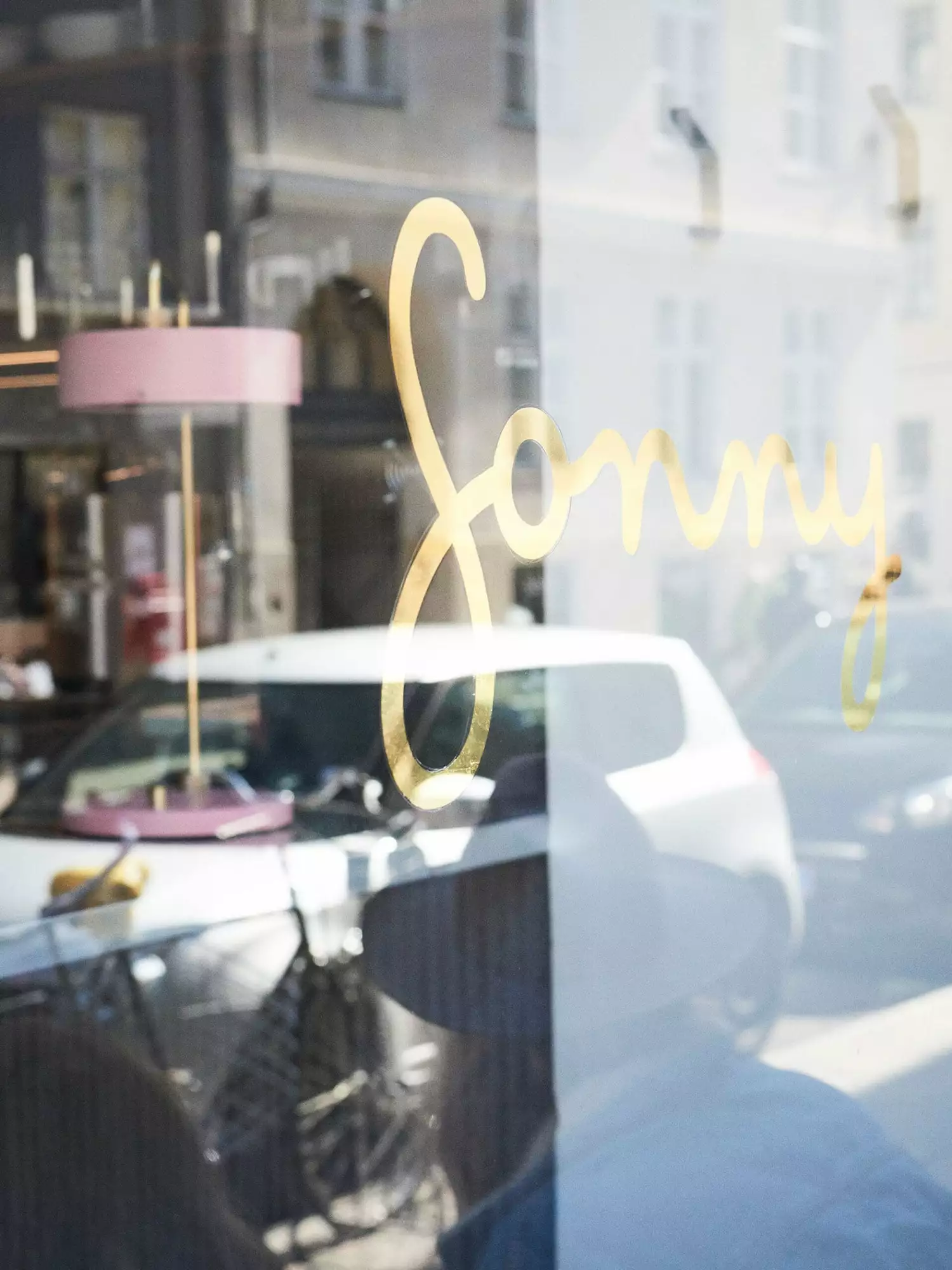 Made By Hand Petite Machine Tafellamp, Lichtroze 4 Made By Hand Petite Machine Tafellamp, Lichtroze - Afbeelding 2