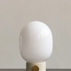 Menu JWDA Tafellamp, Alabaster White / Messing -Tafellampen Verkoopwinkel menu jwda tafellamp 26