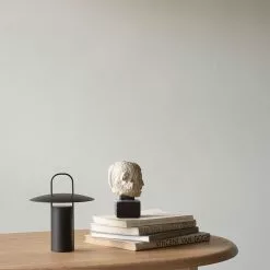 Menu Ray Tafellamp Draagbaar, Zwart -Tafellampen Verkoopwinkel menu ray tafellamp draagbaar 6