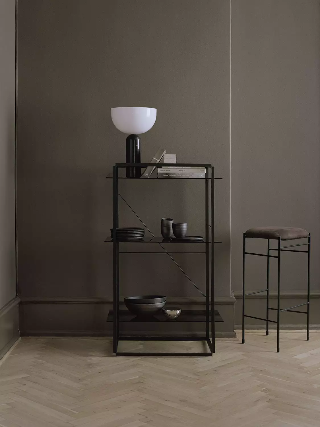 New Works Kizu Tafellamp Large, Zwart Marmer 5 New Works Kizu Tafellamp Large, Zwart Marmer - Afbeelding 3