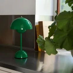 &Tradition Flowerpot VP9 Table Lamp Portable, Signal Green -Tafellampen Verkoopwinkel tradition flowerpot vp9 tafellamp draagbaar 72
