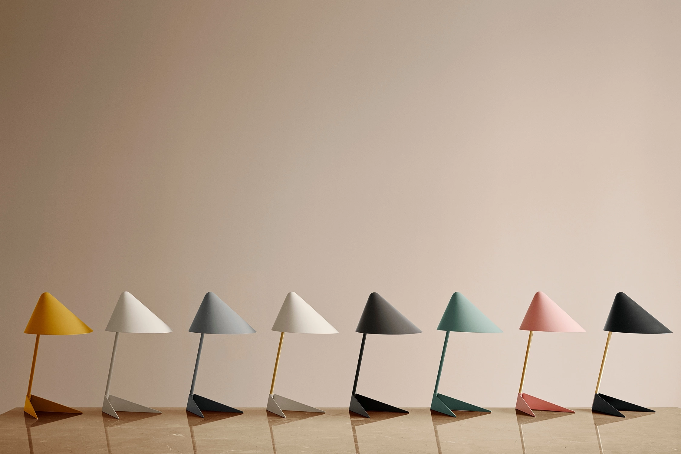 Warm Nordic Ambience Table Lamp, Warm White 4 Warm Nordic Ambience Table Lamp, Warm White - Afbeelding 2